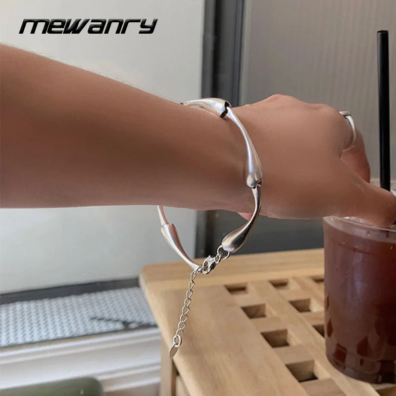 

Mewanry 925 Sterling Silver Bracelet for Women New Trend Elegant Creative Droplet Geometry Party Jewelry Birthday Gift Wholesale