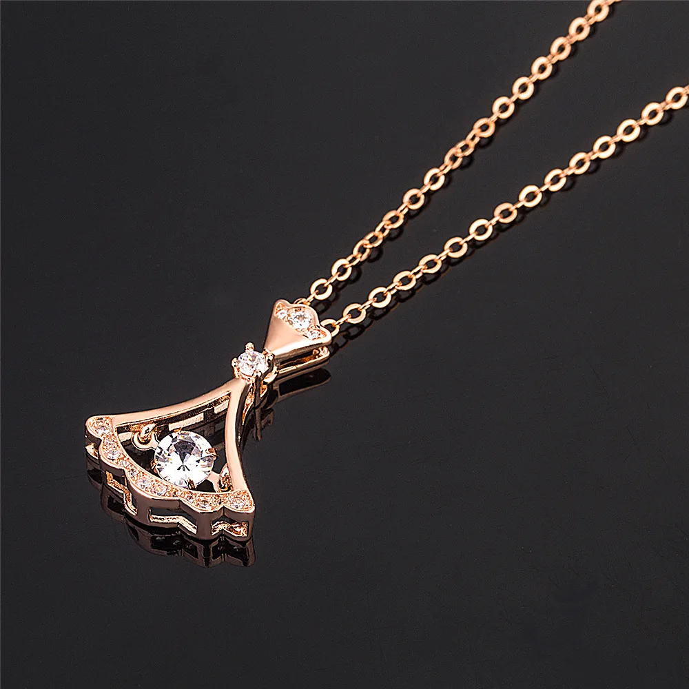 

Small skirt pendant necklace set chain clavicle chain female neck sweater chain souvenir 2020nir gift jewelry