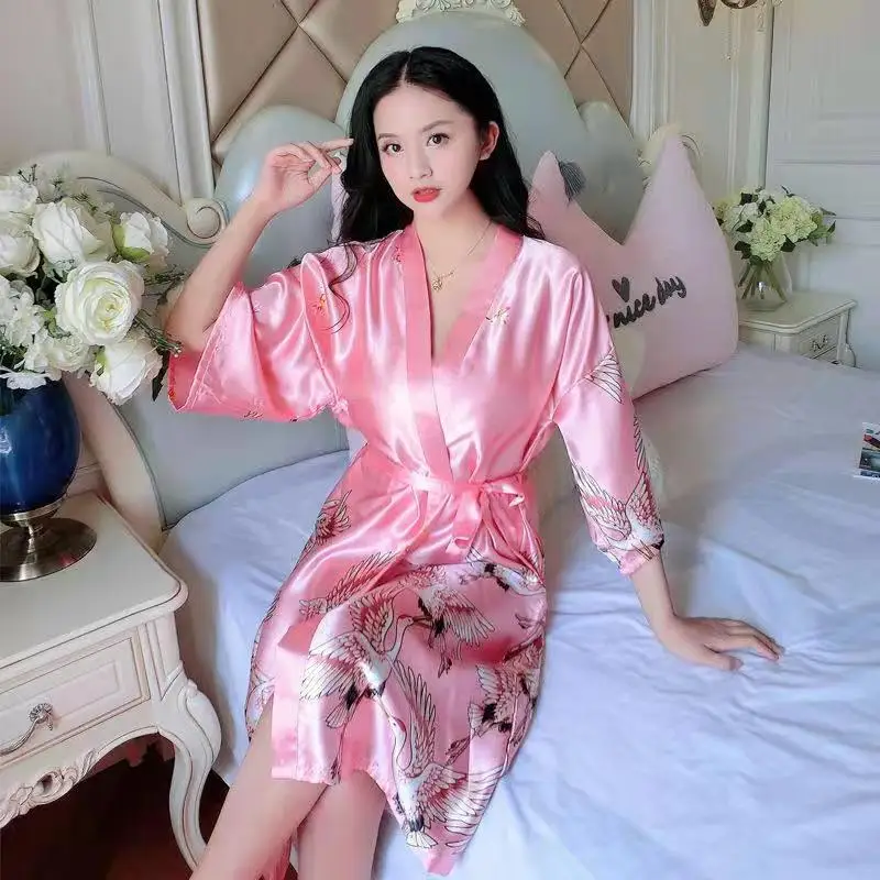 Женская домашняя одежда сезон весна-лето 2021 Крутое шелковое платье средней длины
