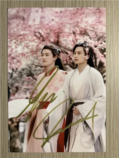 Китайская надпись WuXia Word Of Honor Gong фото Jun Zhang Zhehan с подписью Wink Xing Ah Xu Wuhu