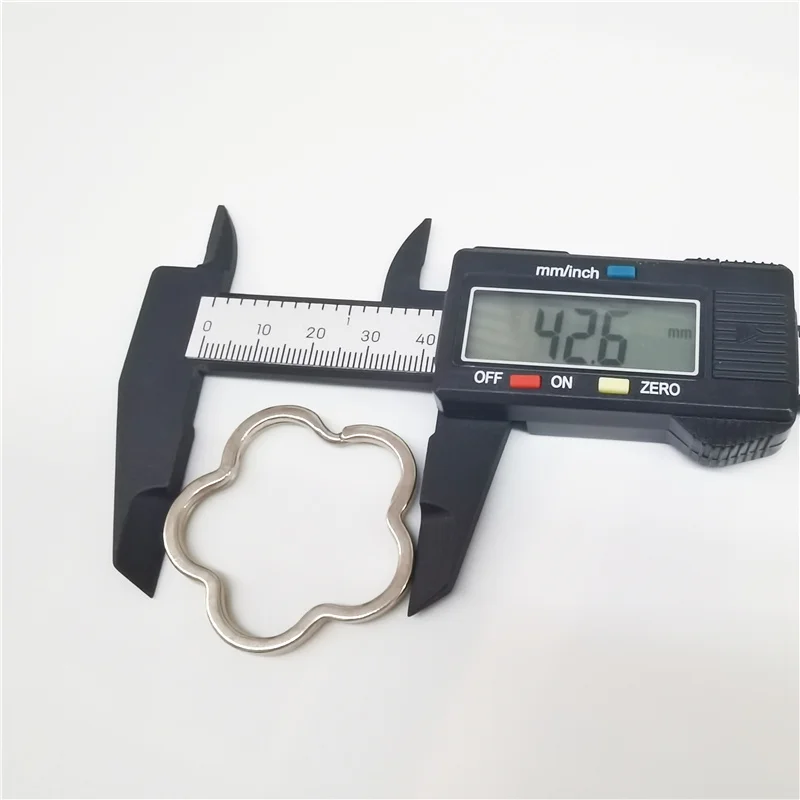 Новинка металлический брелок для ключей в форме