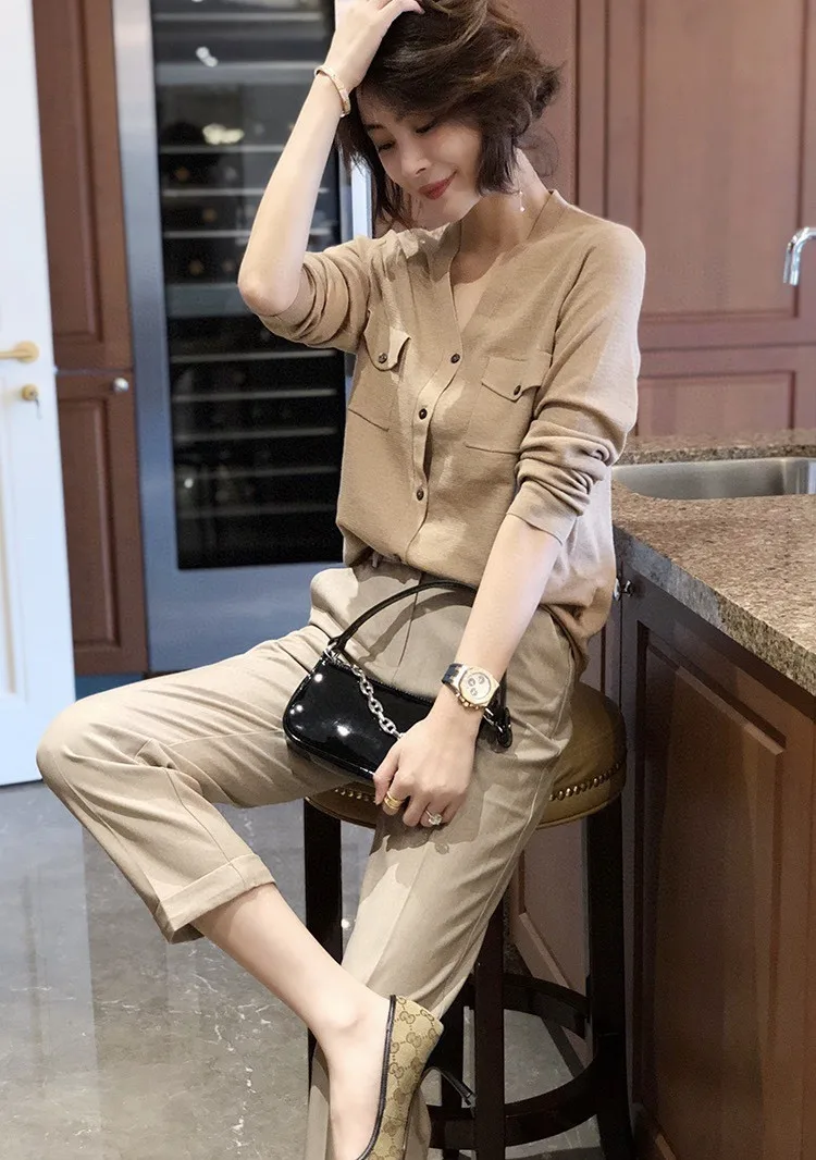 

Woolen Khaki Knitted Cardigan Sweater for Woman 2020 Autumn Streetwear Designer Luxury Woman Clothing Knitwear