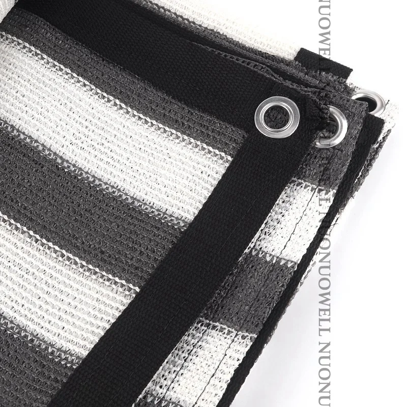 Серый и белый навес от солнца сетчатый тент парус окно сад двор растение укрытие