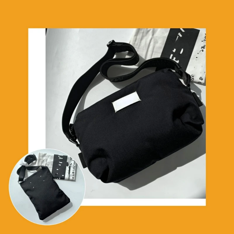 

Quality Luxury Designer Brand Fashion Classic Lady Convenient Waterproof Underarm Pillow Bag Diagonal Package Unisex Bag M6
