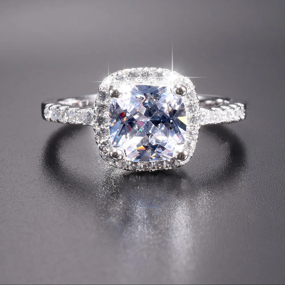 Акция! Женское Обручальное кольцо из серебра 100% пробы с искусственным