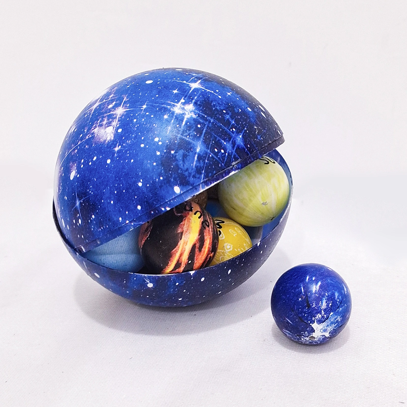 

Wooden Solar System Cosmos Learning Space Educational Toy with 8 Planets Sun/Moon/Astronaut/Rocket Space Model Ornament for Kids