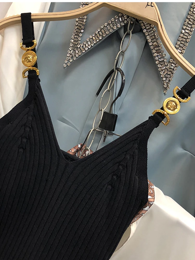 

Women's Metal Butterfly Buckle Strap Striped Sexy Vest 2020New Summer V-Neck Skinny Stretch Knit Fashion Wild Women's Top Vest