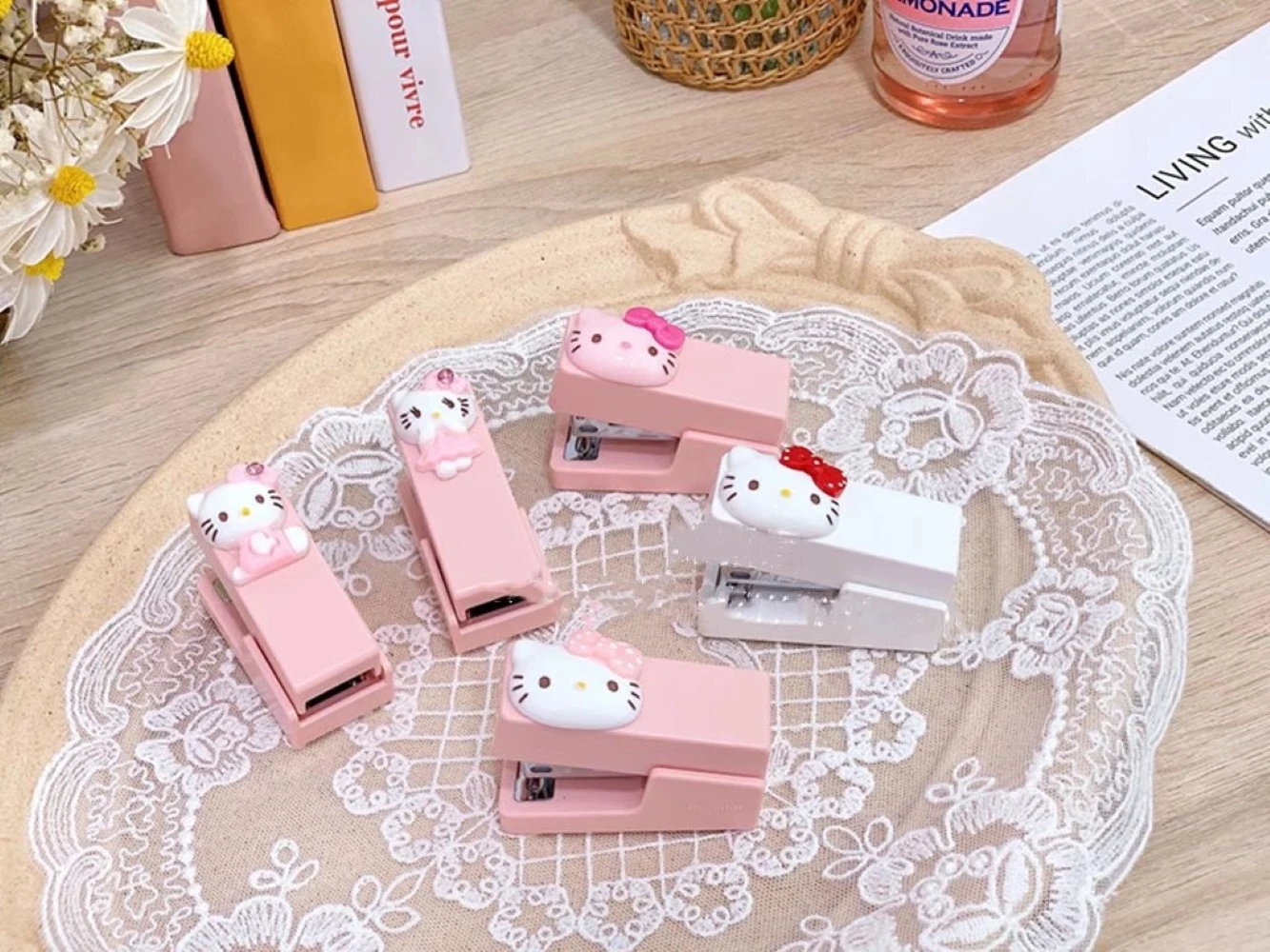 

Kawaii Mini Stapler Can Love Cartoon Student Small Stapler Office Carries Small Labor-Saving Stationery Stapler Stationery Suppl