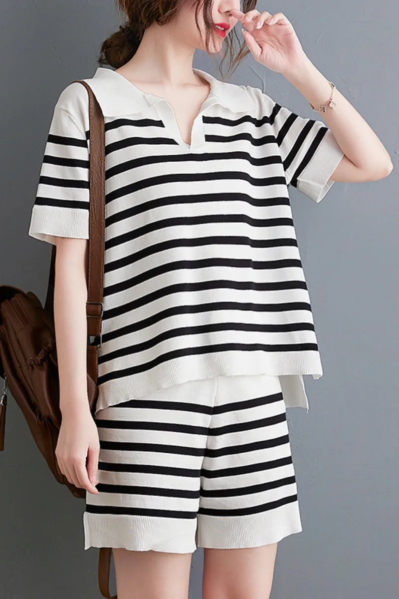 

2021 summer new college style striped suit women's casual loose and thin ice silk knitted shorts two-piece suit