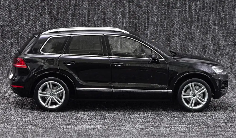 1/18 масштаб VW Volkswagen Touareg SUV черный литой автомобиль модель игрушки GT Autos