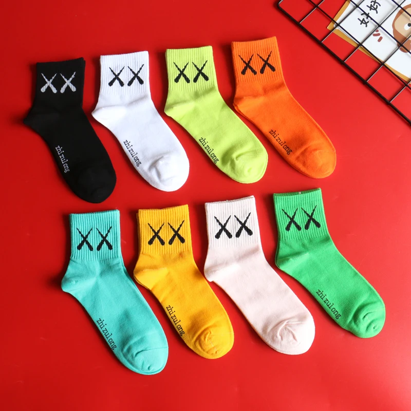 

Spring and summer trend letter XX socks short socks men and women ins Chao brand street color cotton medium tube sports socks