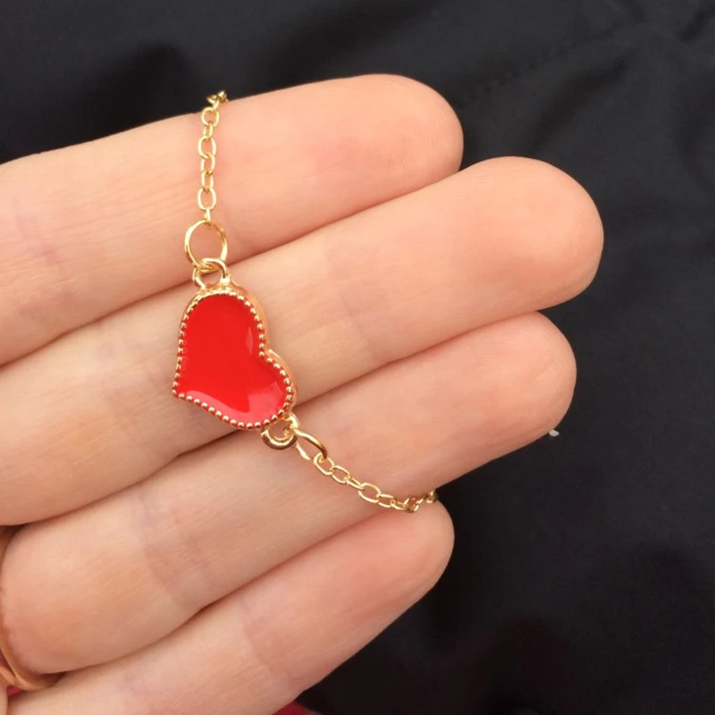 Очаровательные браслеты с красным сердцем и для женщин золотого цвета