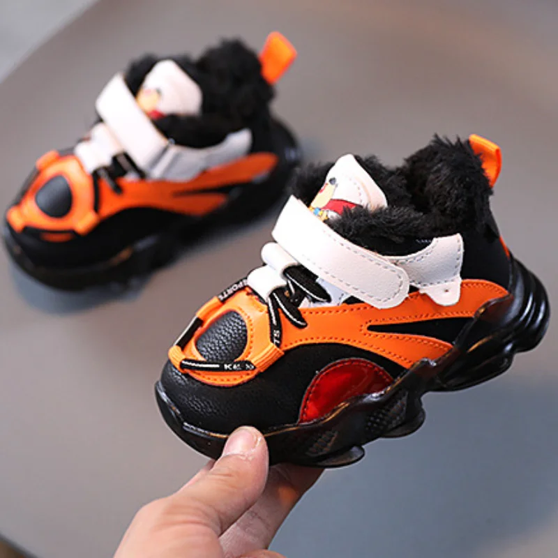

Children's Shoes Plush Sneakers with Luminous Sole Running Velcro Baby Shoes with Lights up boy Led Luminous for girl Size 21-30