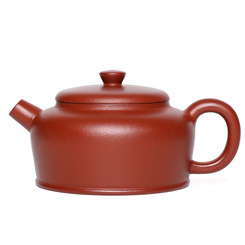 

Yixing red clay teapot, a famous teapot by hand
