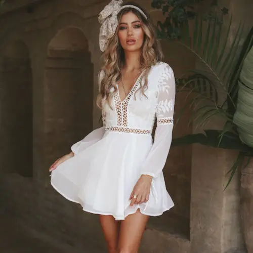 Женское шифоновое белое кружевное мини платье с длинным рукавом и V образным