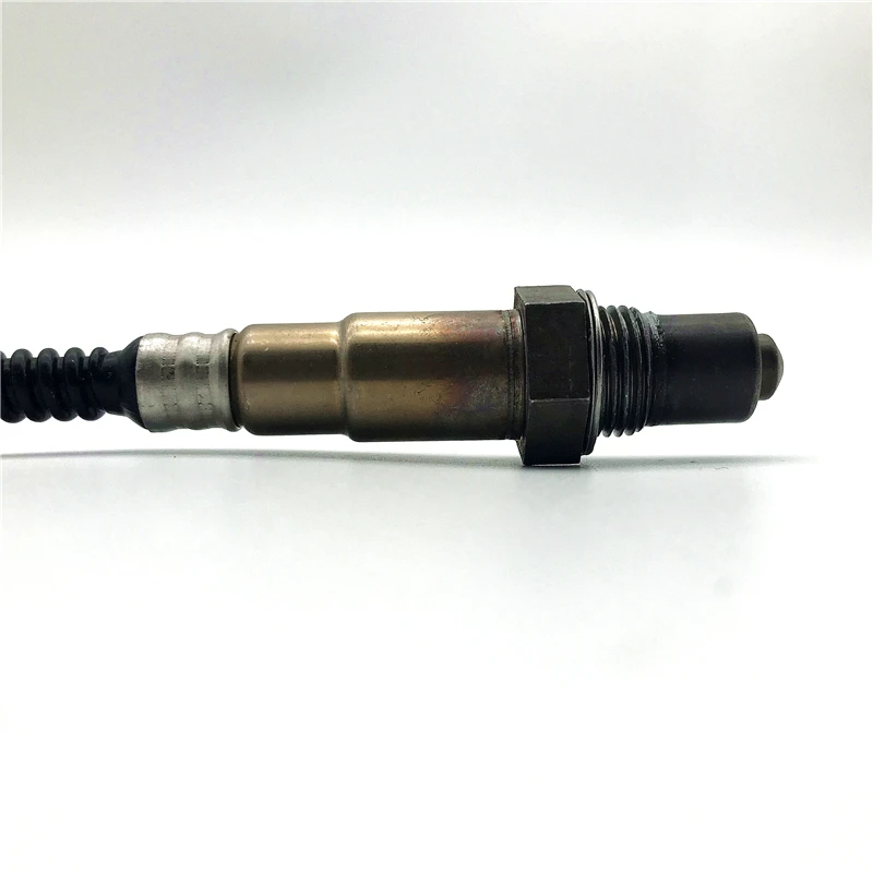 Кислородный датчик 06A906262AF O2 подходит для SKODA OCTAVIA SUPERB V W BORA GOLF NEW BEETLE PASSAT POLO 1 4-2 8