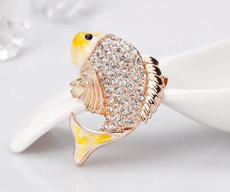 

Gold Tone Unique Fish Woman Brooch Pin Clear Rhinestone Crystal Animal Gifts For Women Accessorie Hijab Pins