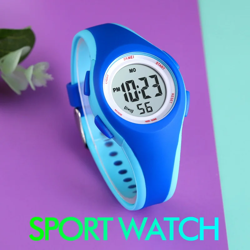 

Kids Children Student Sports Electronic Wrist Watch with Adjustable Strap for Outdoor A66