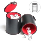 Черный двойной слой кости чашки из искусственной кожи красного цвета фланель чашка для игры в кости бар для игры в Дартс с 5 шт. игры в кости