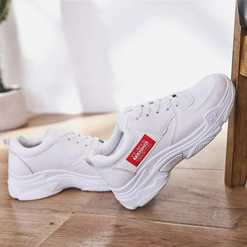 

2021 spring new super fire net red Korean style sports shoes Baita leisure Women's shoes Harajuku shoes dad's shoes
