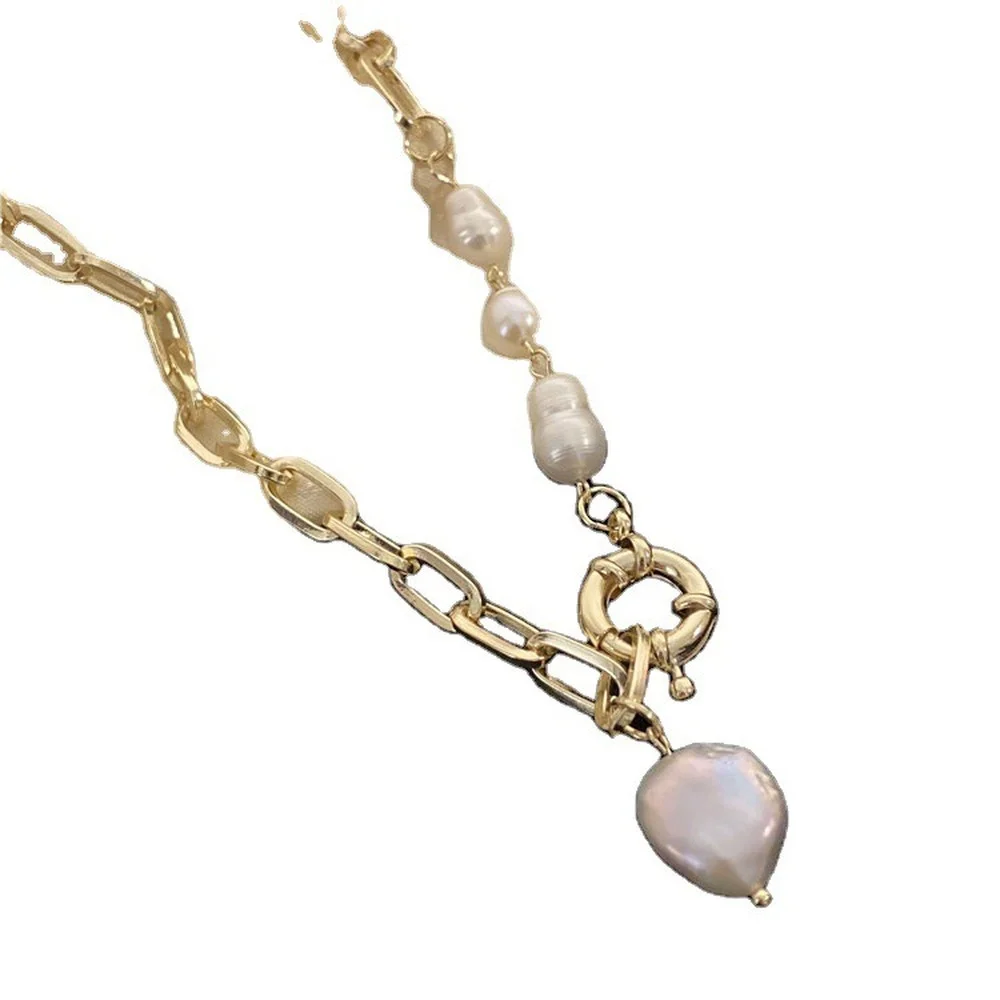 

2021 New European and American Style Light Luxury Baroque Pearl Lady Necklace High Fashion Girls Gold Jewelry