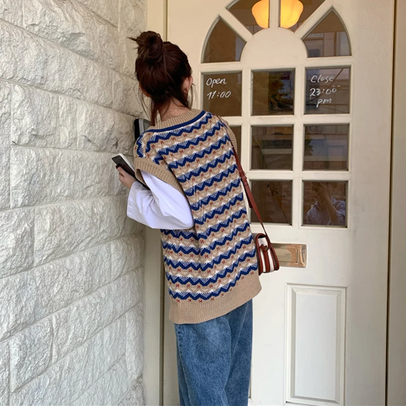 

Casual Stripe Sweater Vest Women Autumn Winter V Neck Pullover waistcoat knitted Vest for women Sleeveless jacket gilet femme