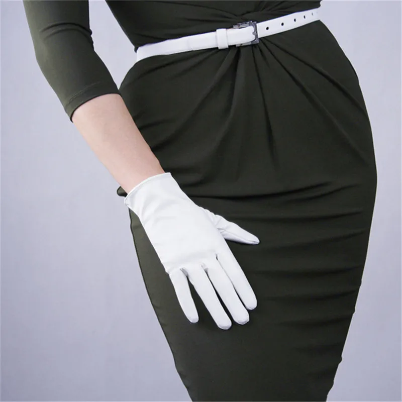 white Новинка, 21 см, короткие перчатки с сенсорным экраном, искусственная кожа, лакированная кожа, темно-коричневые, кофейные, черные, белые женские перчатки из искусственной кожи, WPU98-21 - Цвет: white