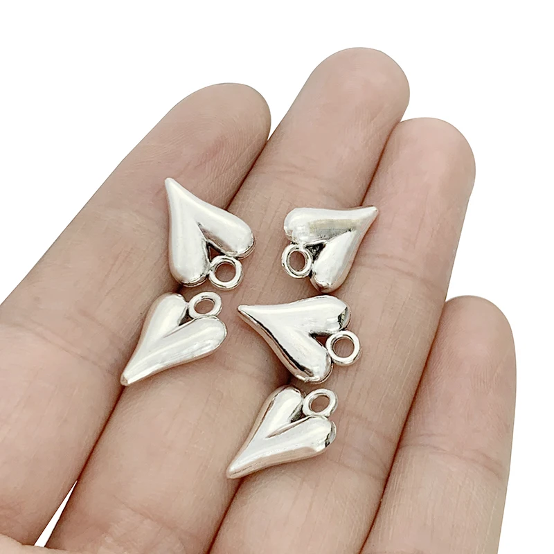 

30 x Античная сердечко серебряного цвета Очаровательные Подвески для бус двойная сторона для ожерелий и браслетов ювелирных изделий Аксессу...