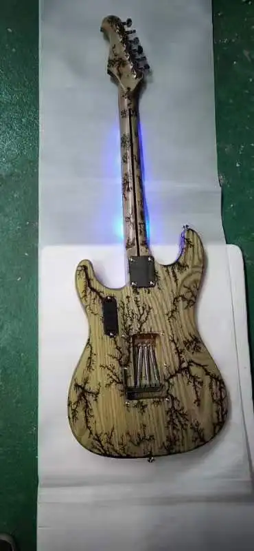 Электрическая гитара с резьбой в виде тела ясеня фингерборд из розового дерева