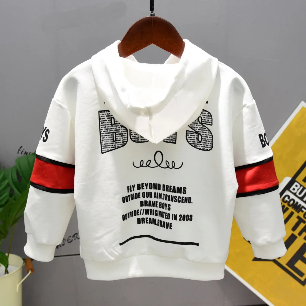 Джинсовая куртка для мальчиков 2-7 лет с капюшоном и штанами |