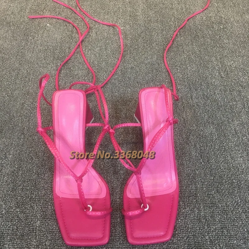 Murah Sandal Berenda Ujung Persegi Sepatu Wanita Gaun Merah Rosy Hak Tinggi Mode Bergaya Sepatu Gaun Tumit Chunky Eropa
