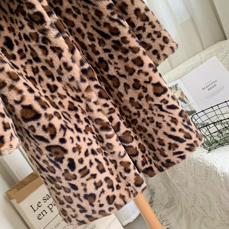 Savabien Leopard Furry Long Fake Fur Coat Long Sleeve Lapel Faux Fur Jacket Vintage Harajuku Runway Outerwear Festival Coats