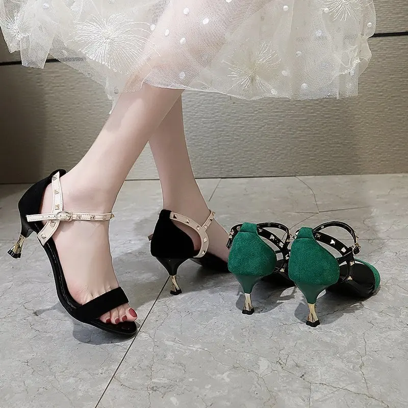 

Studded Sandals Female Shoe Buckle Strap All-Match 2021 Summer High Heels Girls Retro Comfort Stiletto Beige Velvet Fashion High