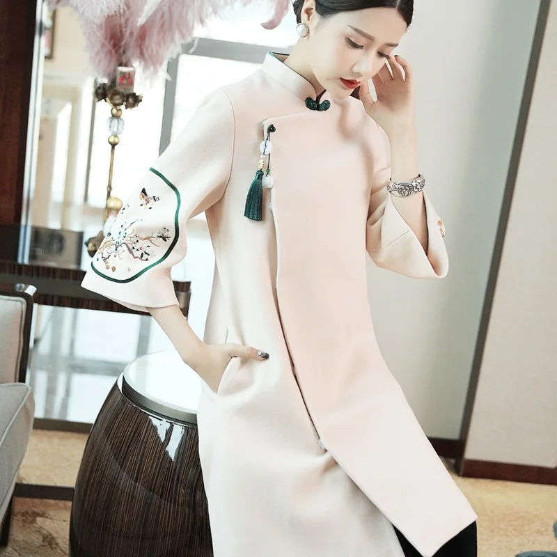 Traditional Chinese Dress Qipao Hanfu Qi Pao Women Retro Long Sleeve Vintage Embroidery Elegant New Year Cheongsam 31361 |