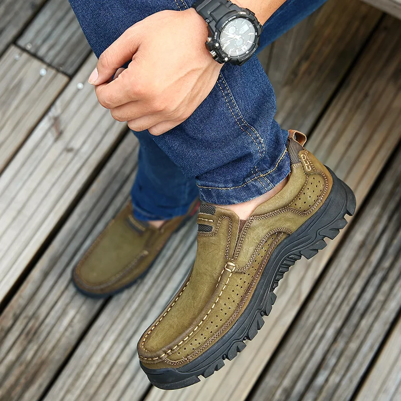 Плюшевые мужские прогулочные туфли удобные первый слой из воловьей кожи уличные