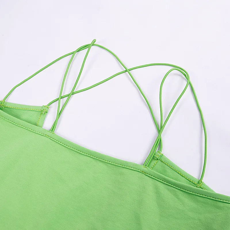 Женское богемное платье с открытой спиной зеленое однотонное летнее пляжное