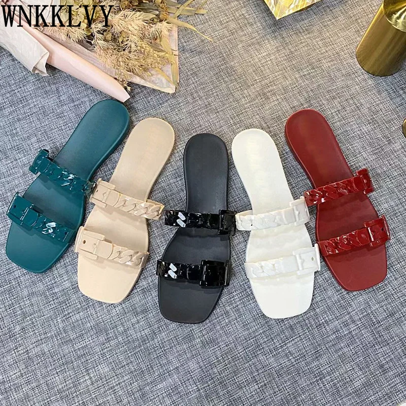

Summer Flat Chain Jelly Slippers Women Square Toe PVC Sandals Female Comfort Seaside Vacation Beach Shoes Outside Wear Slides