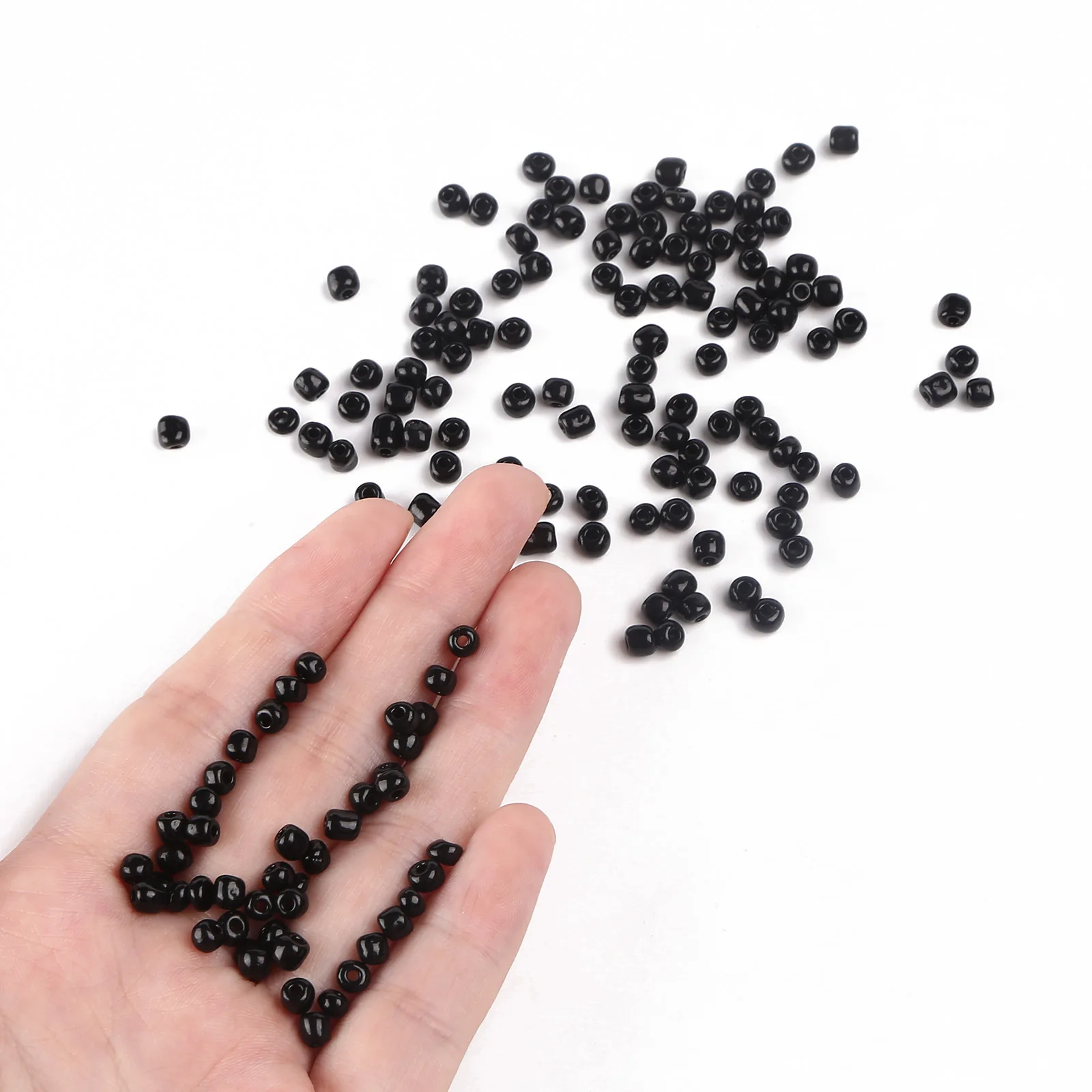 

Hobbyworker 4500 Pieces Bracelet Spacer Loose 4mm Glass Seed Beads for DIY Necklaces Craft Jewelry Making Supplies XQ07289