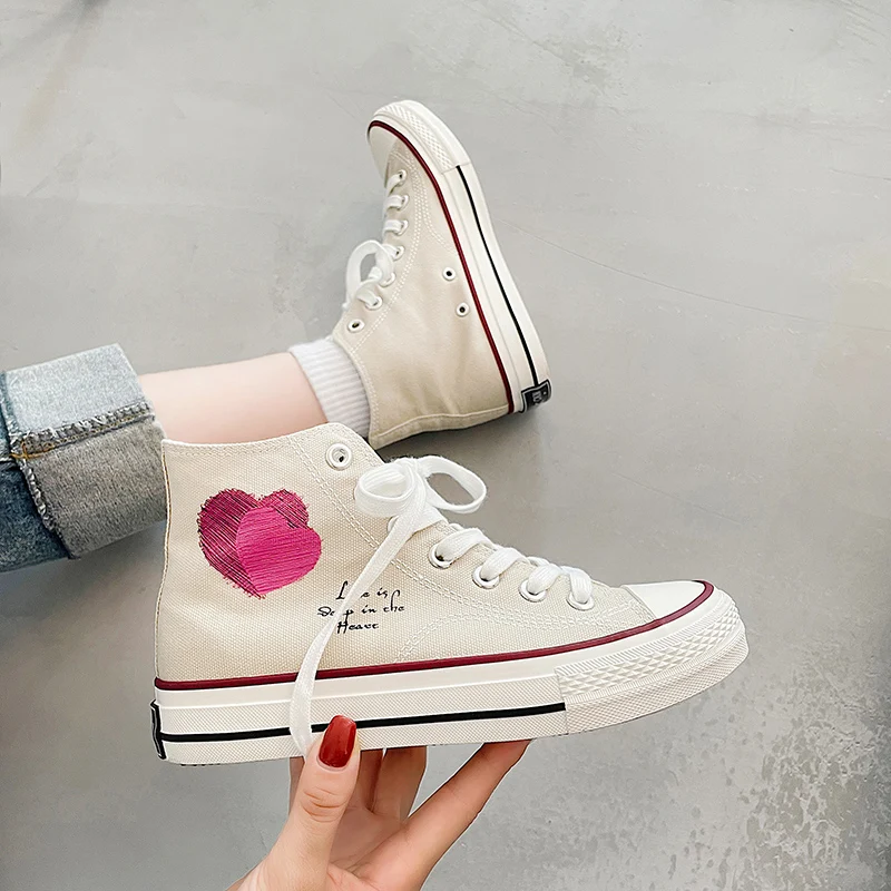 

New Lovely Canvas Shoes for Women 2021 High Top Vulcanized Sneakers Heart-Shaped Breathable Flat Casual Shoes Zapatillas Mujer