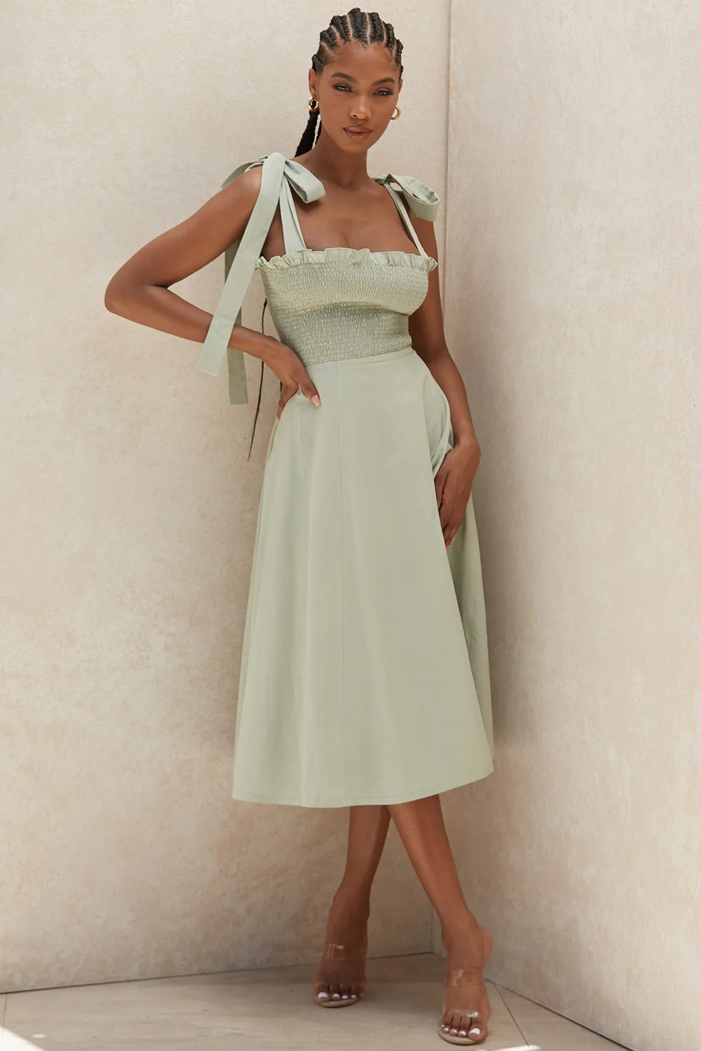 

2020 new arrival summer dress sexy suspenders pleated tube top high waist solid color dress fashionable casual travel clothing