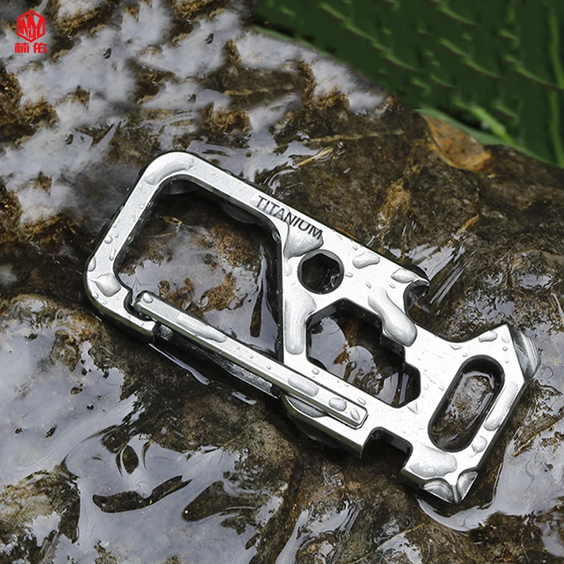 

1PCS The Latest Outdoor Titanium Alloy Carabiner Portable Multifunctional Portable Hanging Buckle Mini Wrench Beer Bottle Opener