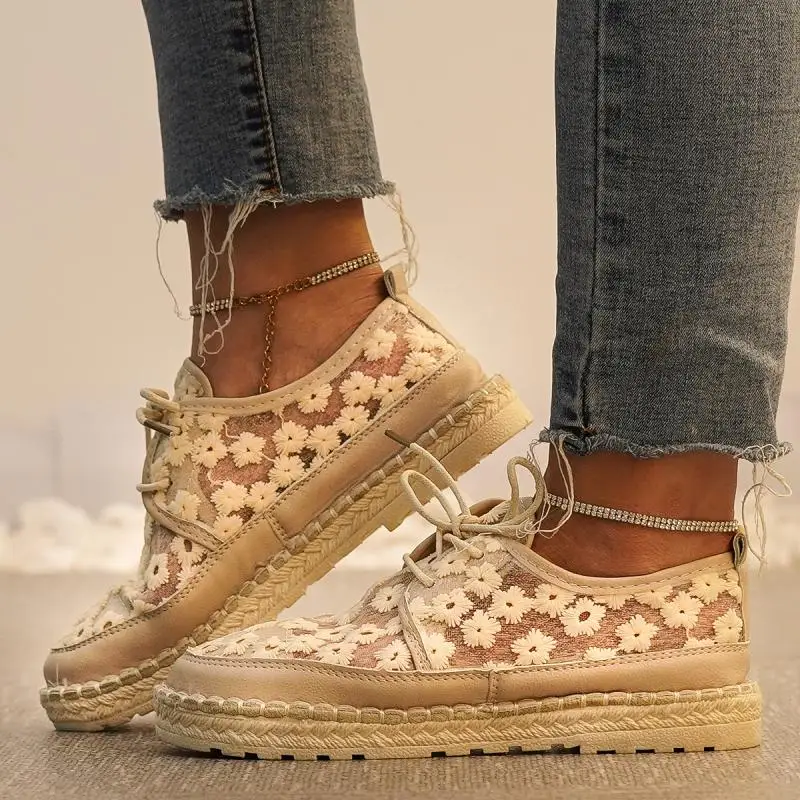 

Round Toe Flats Breathable Lace Up Mesh Flower Embroidery Fashion Platform Shoes Casual Women Vulcanize Shoes Summer Footwear