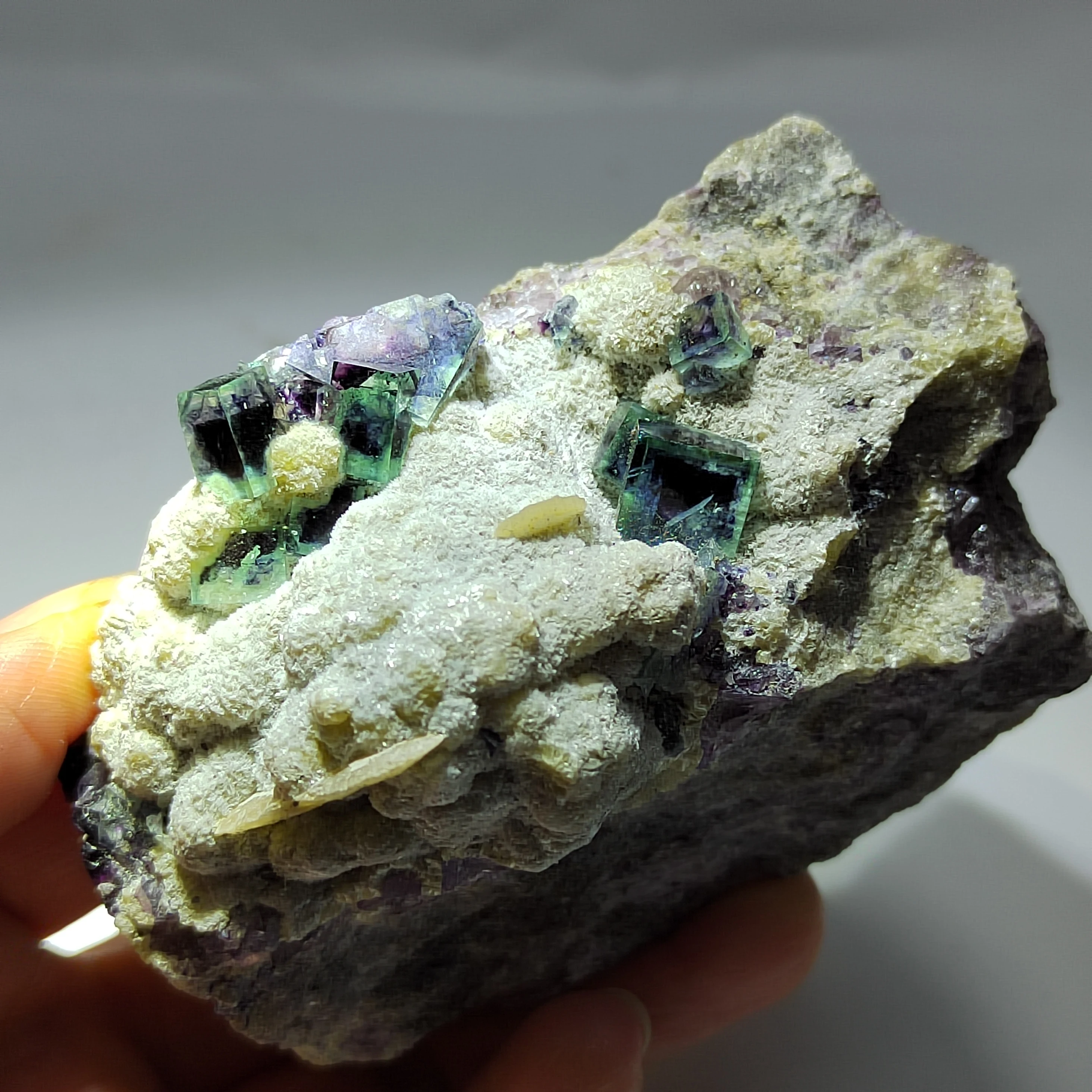 

278gNatural rare green purple heart fluorite mica associated mineral specimen stone and crystal healing QUARTZ GEM