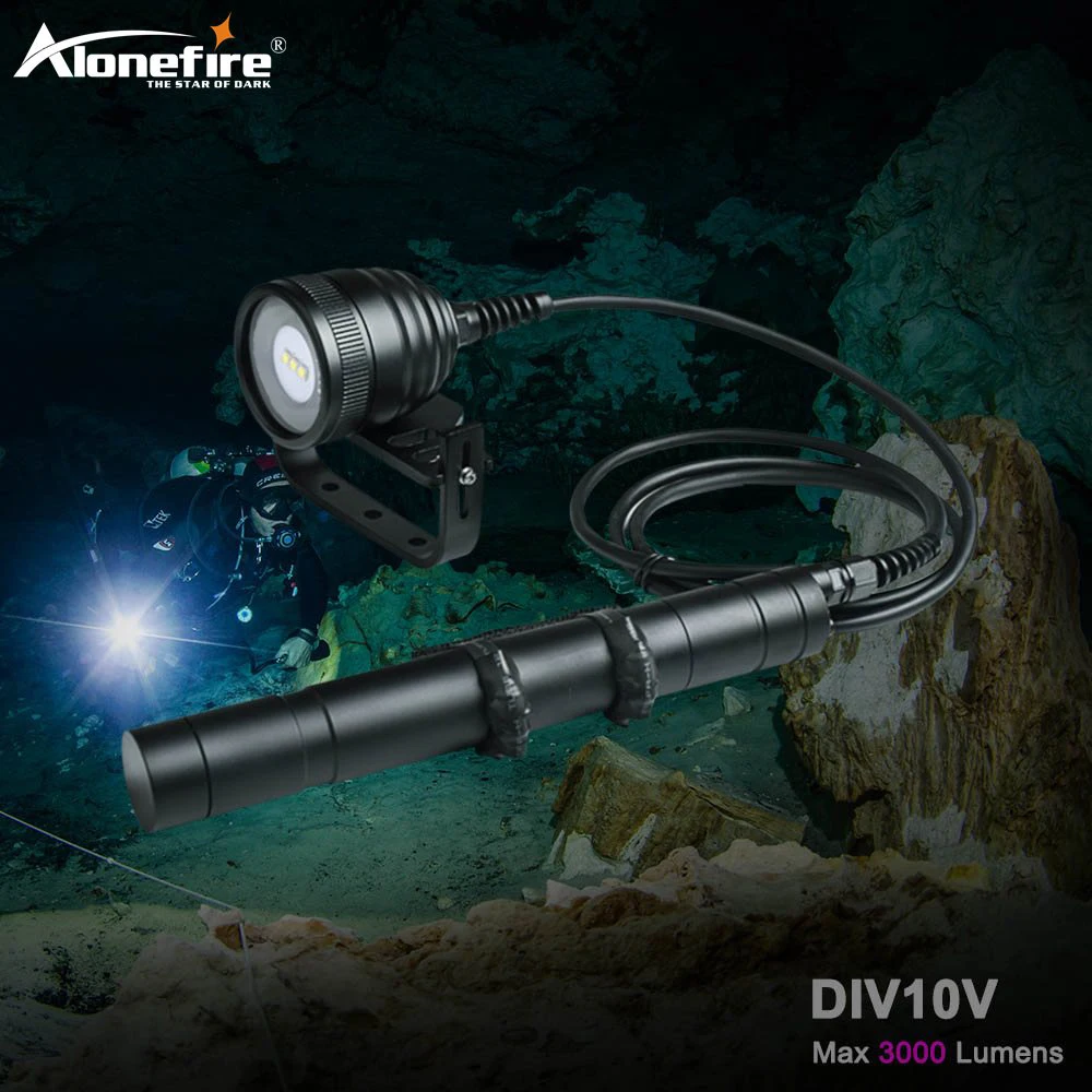 

Alonefire DIV10V Scuba Diving Flashlight LED Rechargeable XM-L2 Waterproof Underwater 150m Flash Light