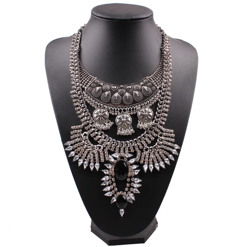 2021 Новая модная кристальная подвеска для вечеринок Женские ювелирные изделия в виде воротника Биб Костюмный массивный цепочки-колье.