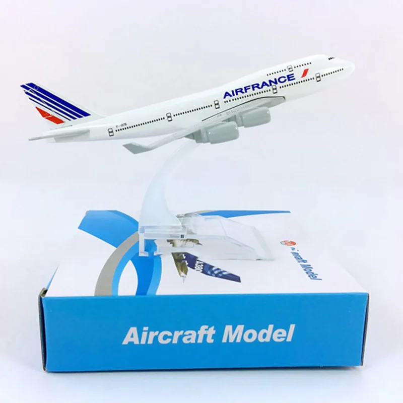 Модель самолета из металлического сплава 16 см 1:400 масштаб 747 B747| |