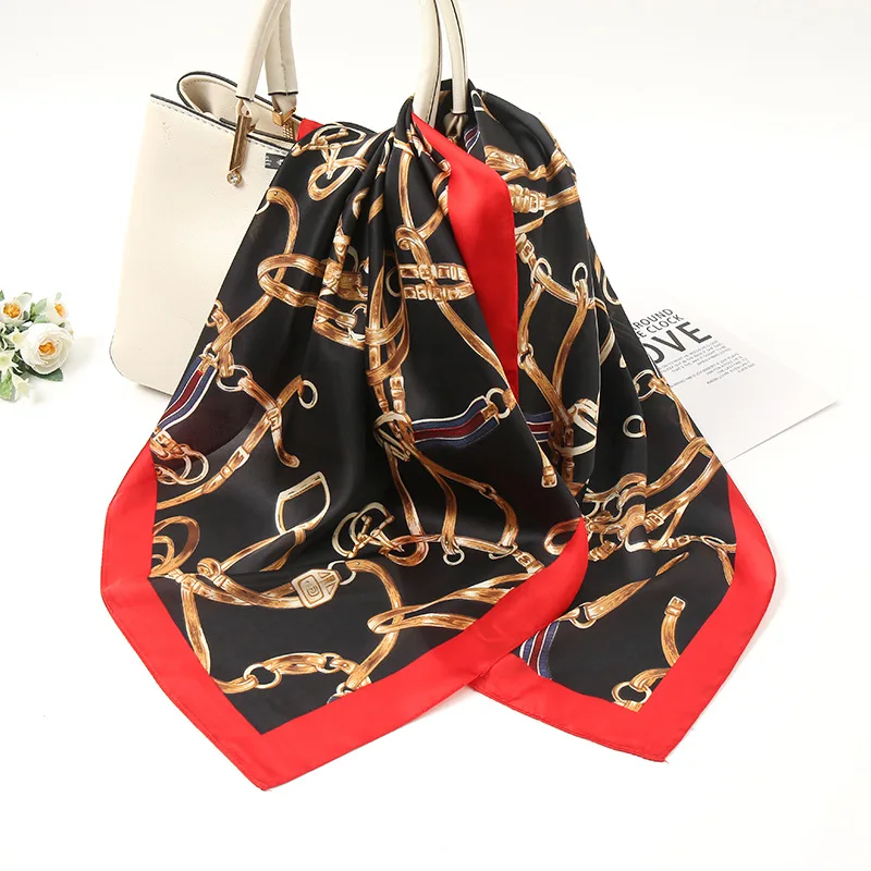

2021 Spain Brand Square Silk Scarf Women Luxury Belt Chain Shawls and Wraps Bag Scarves Horse Carriage Hair Tie Bandanas Hijab
