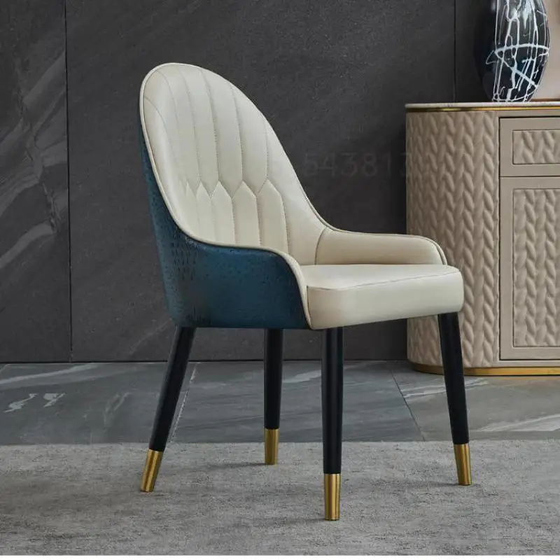 Нордический обеденный стул из твердой древесины простой отдел продаж