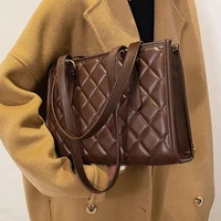 luxury brand tote bag 2021 winter pu leather quilted womens designer handbag travel shoulder bag travel trending hand bag