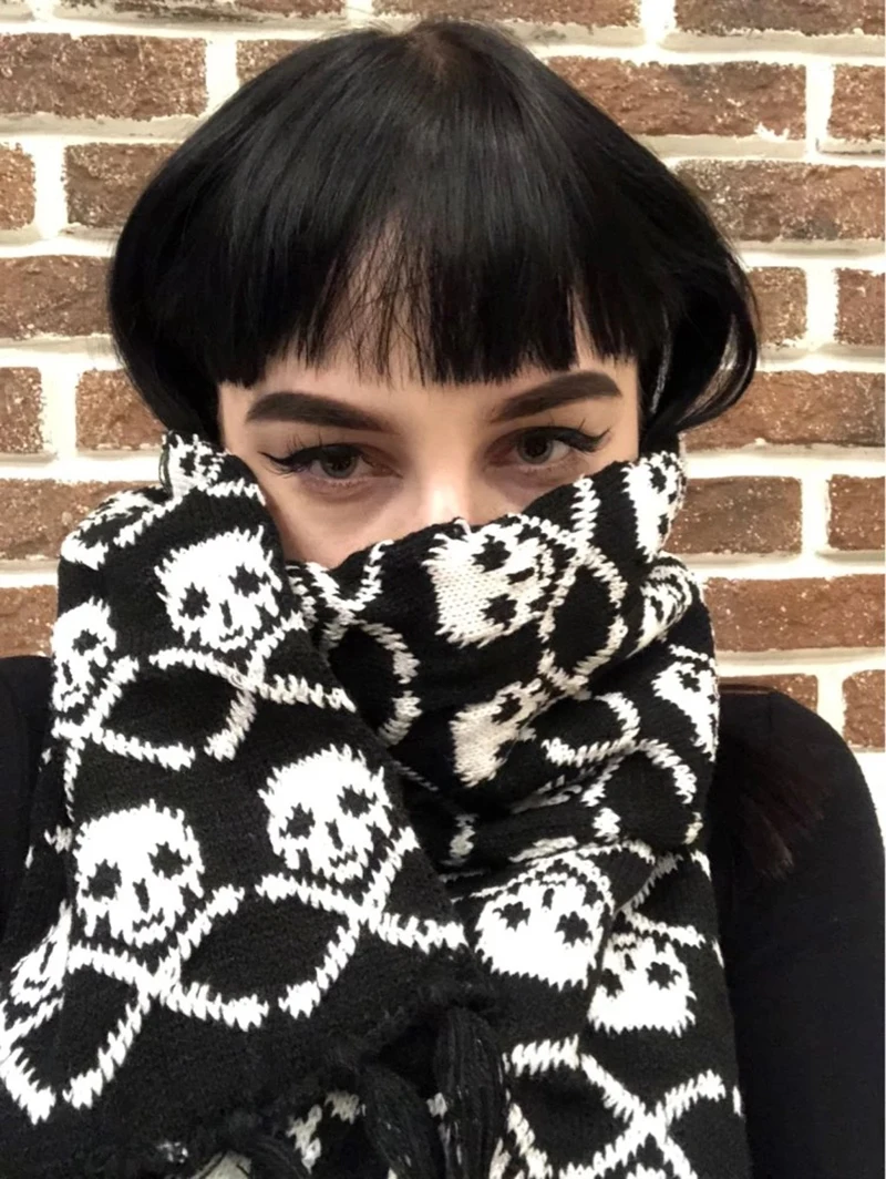 

Dragon Skull Scarf Unisex Winter Knitted Pashmina Warm Scarfs Shawl Black Acrylic Echarpe Luxury Skeleton Wrap With Fringes